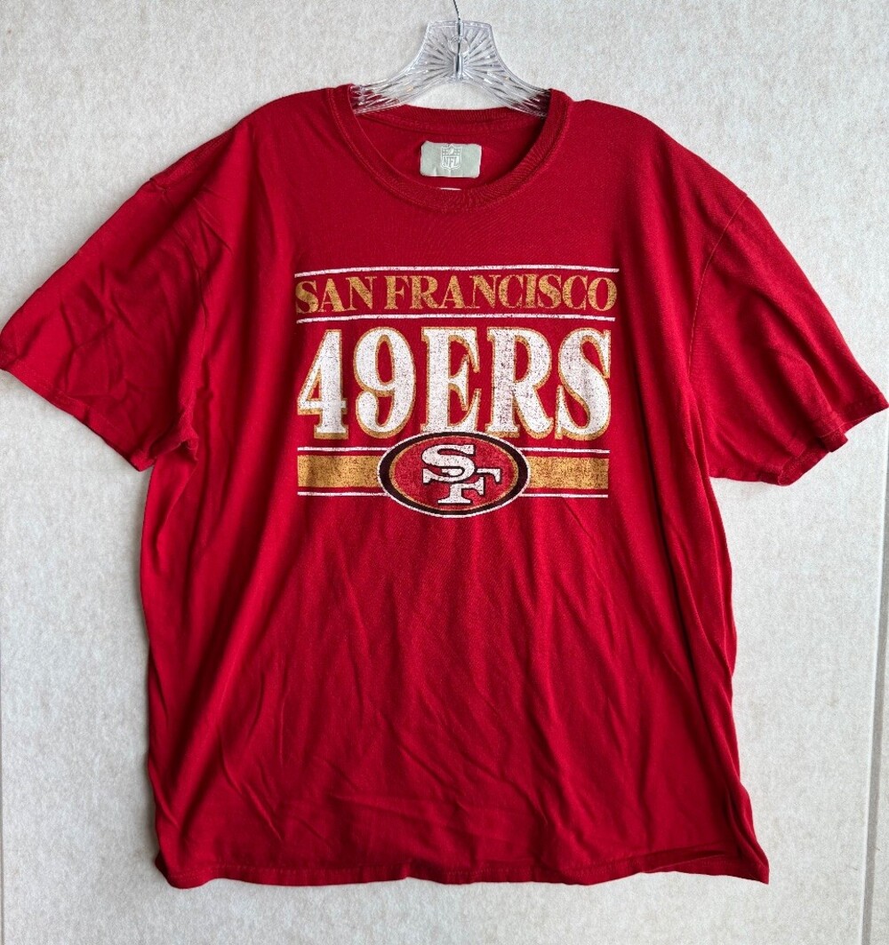 San Fransisco 49ers T Shirt Men Red NFL Distressed Logo Football Graphic Tee